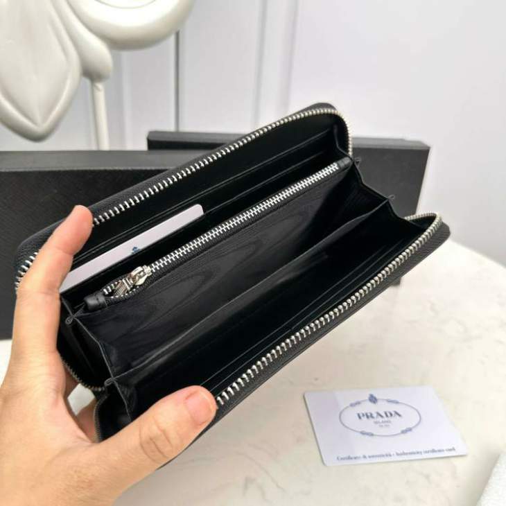 Picture of Prada Wallets _SKUfw167307641fw